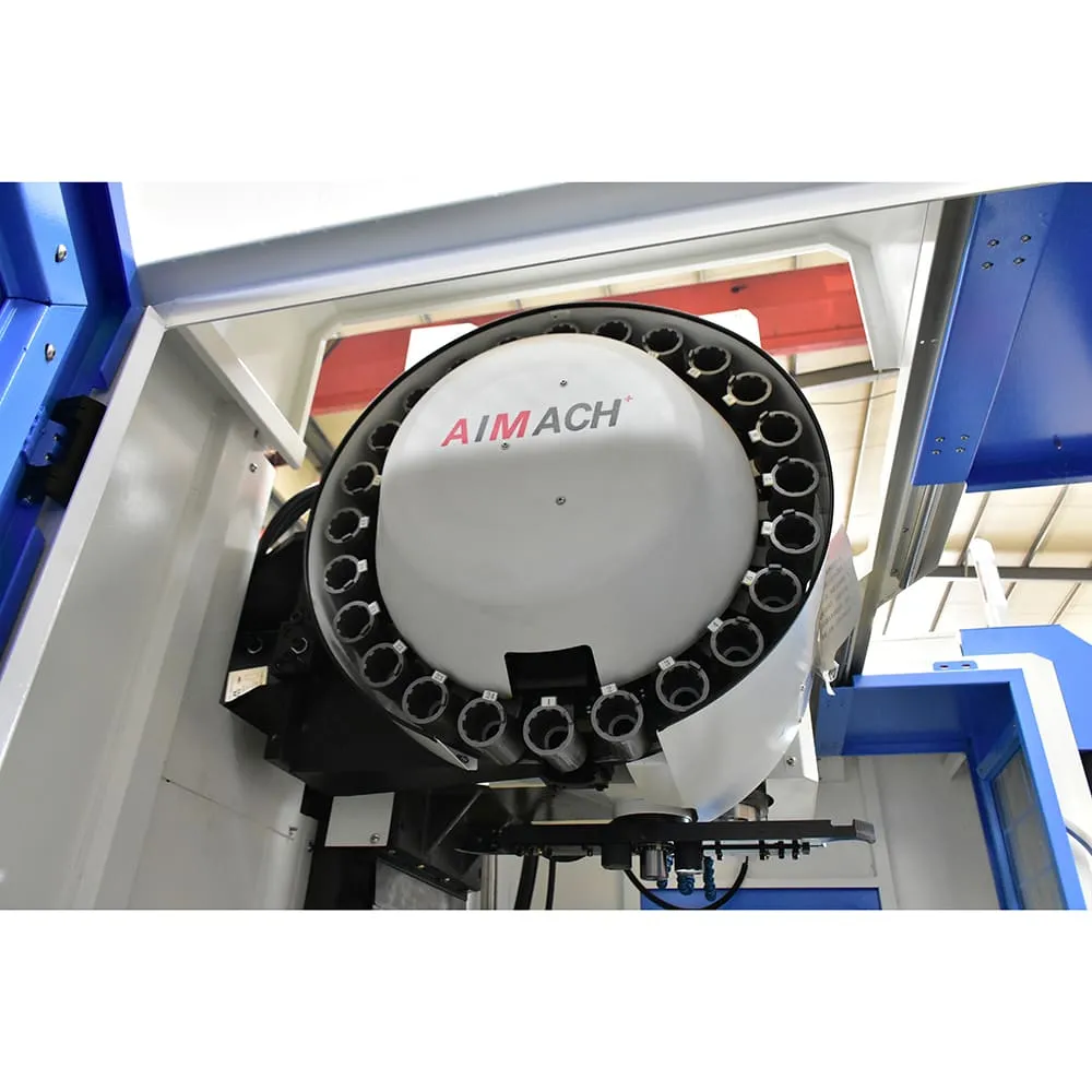 Detalhe do magazine de ferramentas de um centro de usinagem CNC New Way